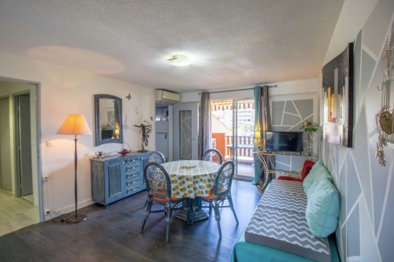 Cosy 35 M2 With Balcony In A Quiet Residence Fréjus Exteriör bild